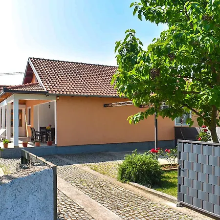 Sama ヴィラ モスタル