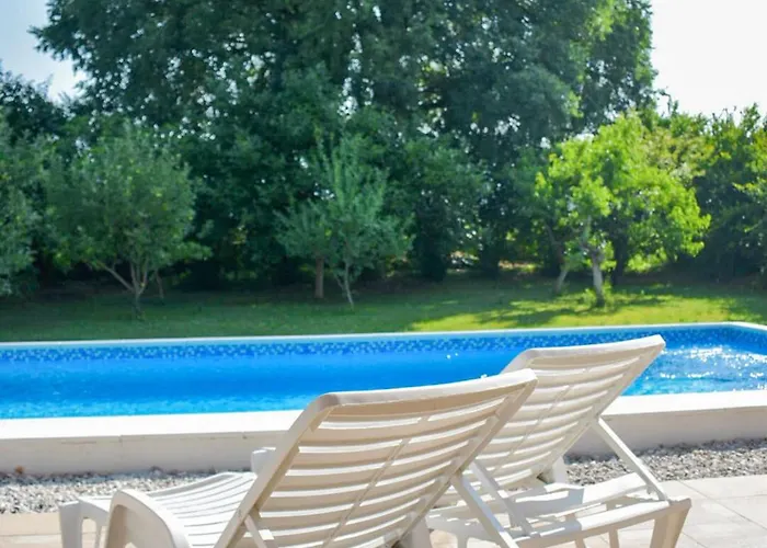 Sama ヴィラ モスタル